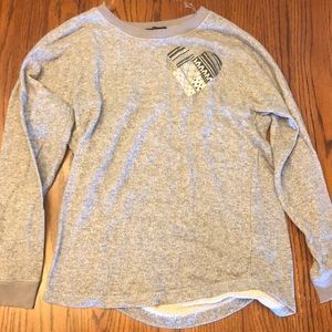 long sleeve, heather grey crew neck